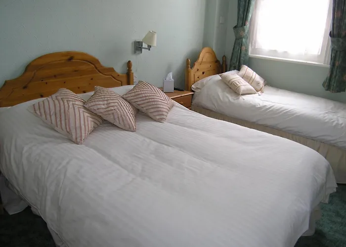Sandbar Beach House - Family And Couples Only